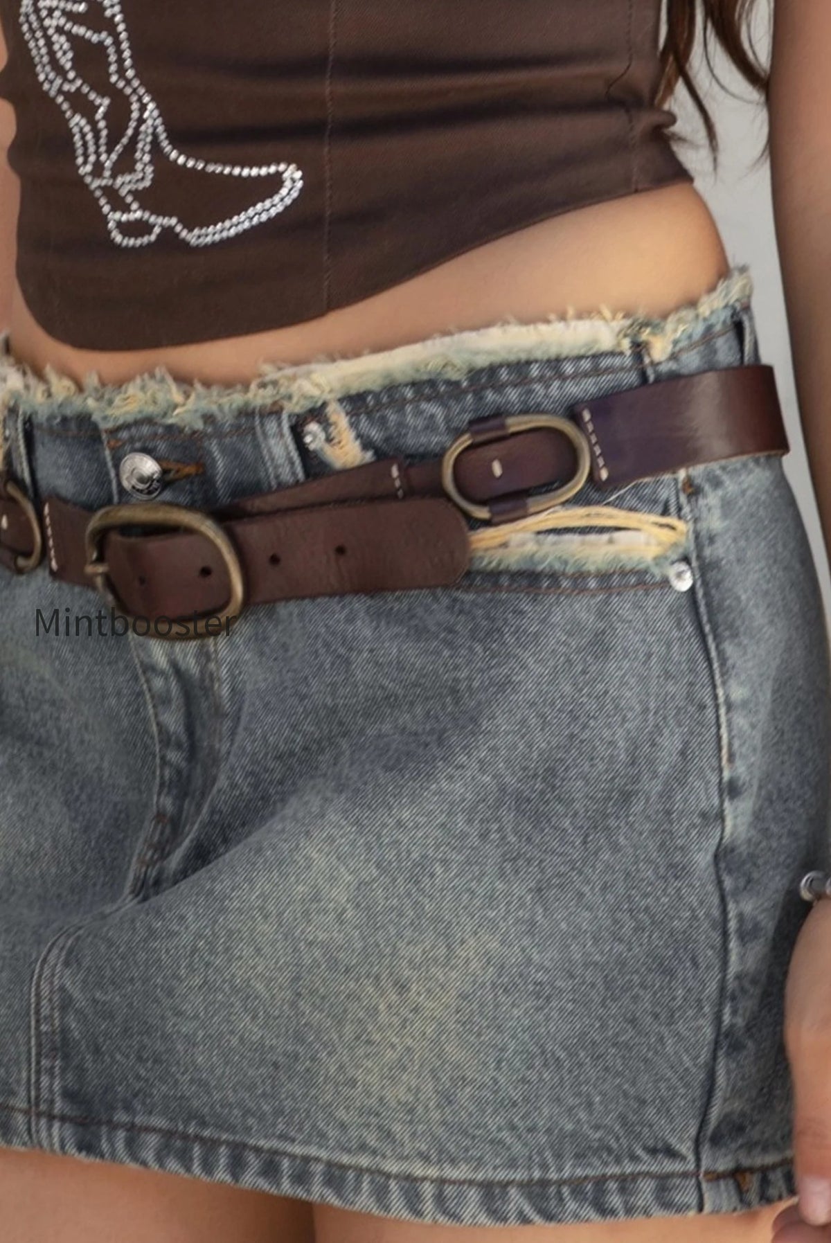 low-rise-frayed-denim-mini-skirt-sf1900xs