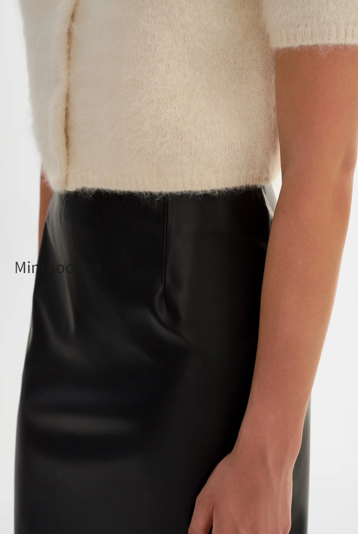 luciana-faux-leather-pencil-skirt