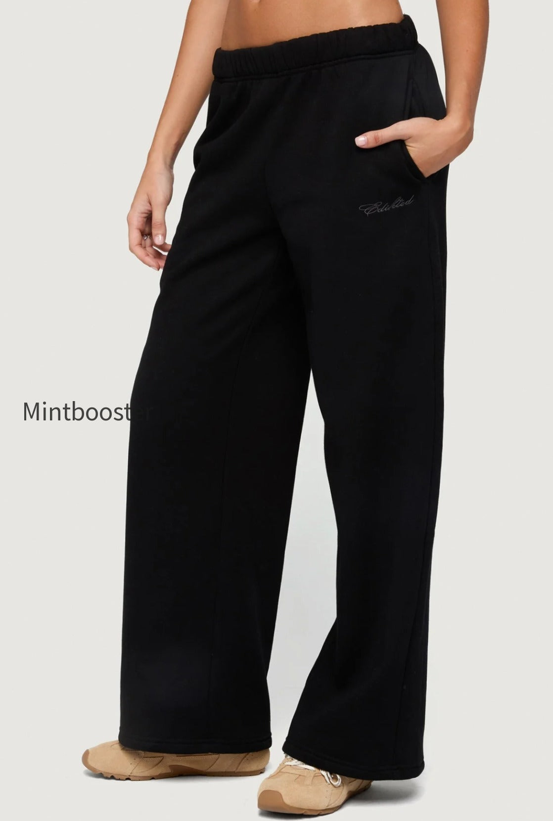 s22102_black